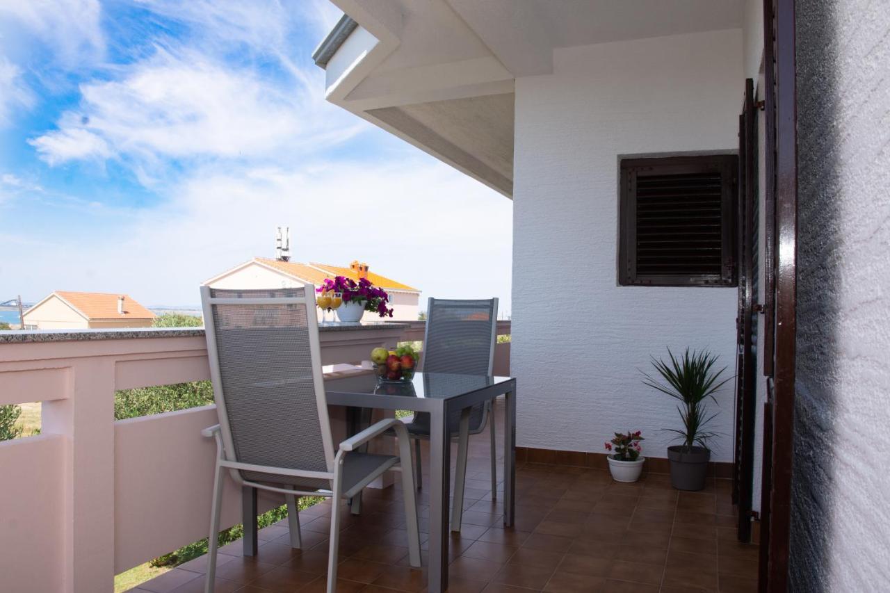White Diamond Apartment Vrsi Exterior photo